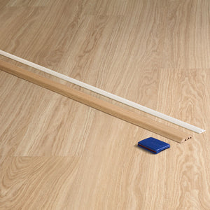 Лайстна MDF Incizo 0896 Дъб натурален лакиран QSINCP00896 2.15м