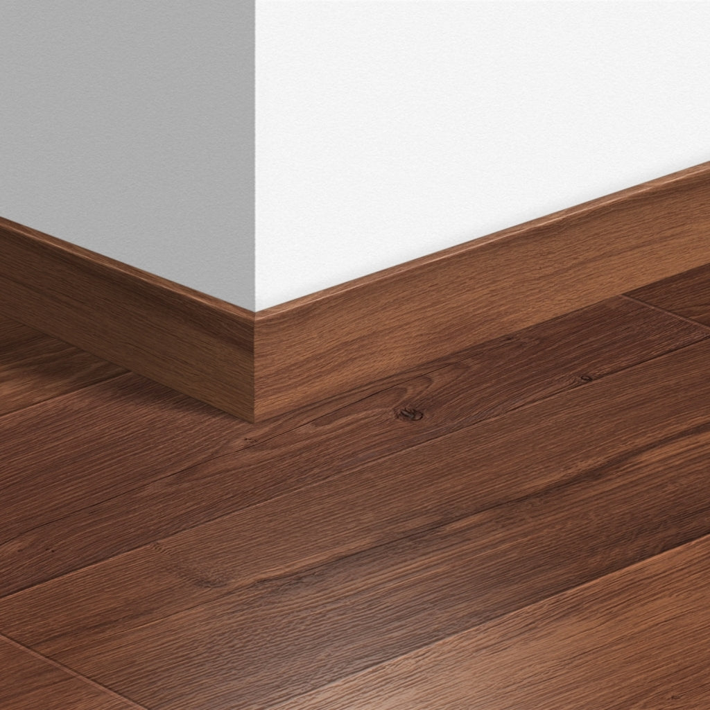 Перваз MDF Quickstep 1001 Дъб винтидж тъмен лакиран 58x12мм QSSK01001 2.40м