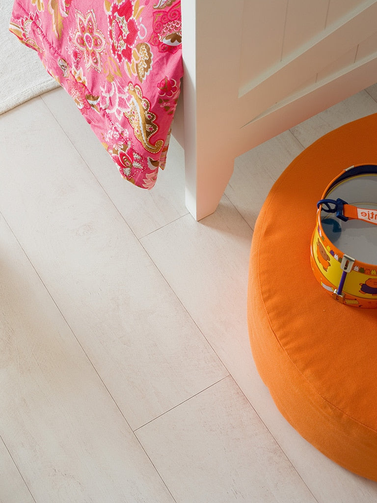 Ламиниран паркет QuickStep №1290 Тик бял избелен 8мм / 32 клас