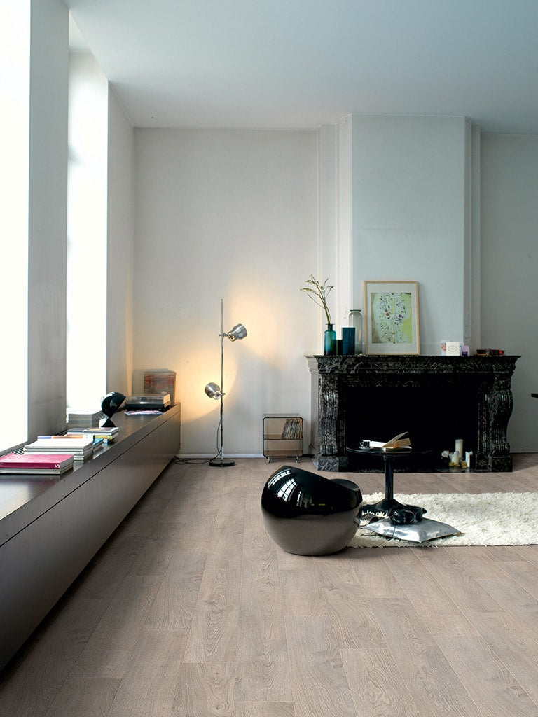 Ламиниран паркет QuickStep №CLM1405 Дъб състарен светлосив 8мм / 32 клас