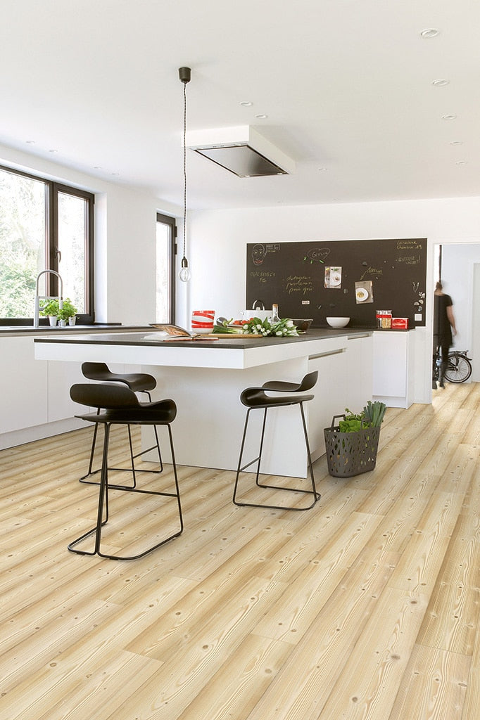 Ламиниран паркет QuickStep №IMU1860 Бор натурален 12мм / 33 клас 4V