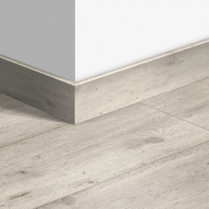 Перваз MDF Quickstep 1861 Дървен бетон светлосив 77x14мм QSPSKR01861 2.40м
