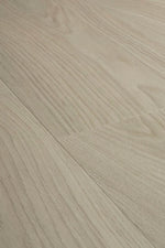 Водоустойчива настилка QuickStep №40280 Дъб Чия 4+1мм / 33 клас 4V