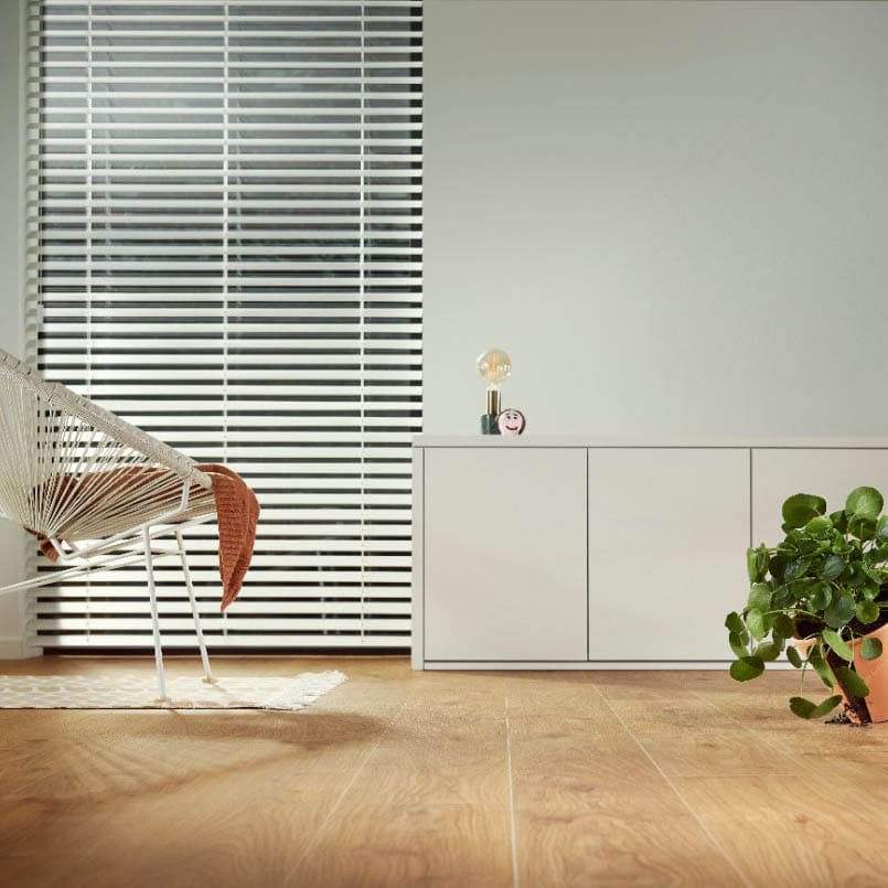 Водоустойчива настилка QuickStep №40025 Дъб Котидж 4мм / 33 клас 4V