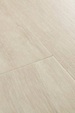 Водоустойчива настилка QuickStep №40038 Дъб Каньон бежов 4+1мм / 33 клас 4V