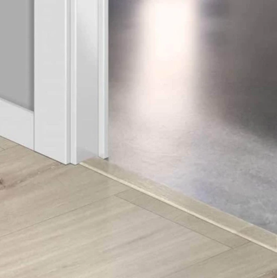 Лайстна PVC Incizo 40038 Дъб каньон бежов QSVINCP40038 2.00м