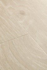 Водоустойчива настилка QuickStep №AVMPU40080 Бежов дъб морски бриз 5+1мм / 33 клас 4V