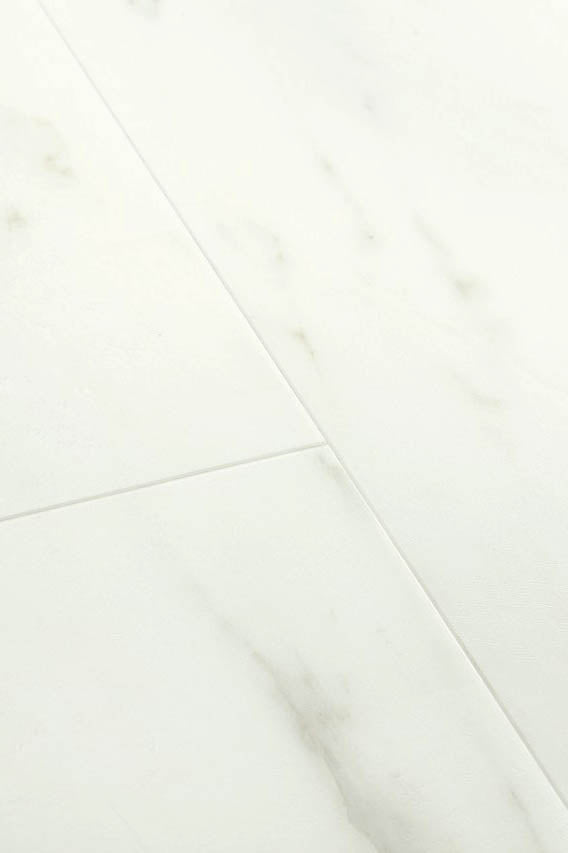 Водоустойчива настилка QuickStep №40136 Бял мрамор Карара 4+1мм / 33 клас 4V