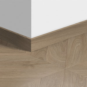 Перваз MDF Quickstep 4164 Дъб Шеврон сивокафяв 58x12мм QSSK04164 2.40м