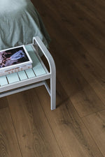 Ламиниран паркет Quickstep №CLM5789 Дъб топлокафяв 8мм / 32 клас