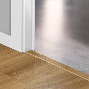 Лайстна MDF Incizo 3551 Дъб пустинен натурален QSINCP03551 2.15м