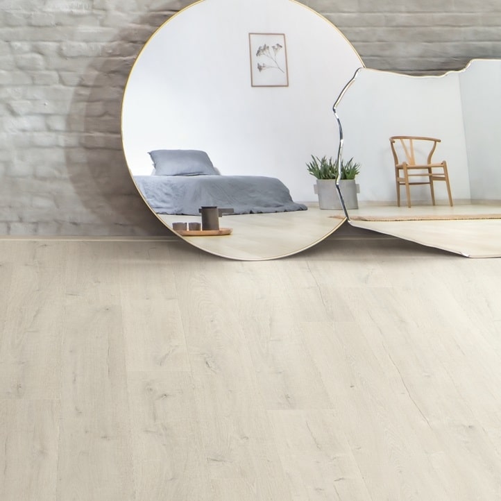 Ламиниран паркет QuickStep №SIG4748 Дъб мек патиниран 9мм / 32 клас 4V