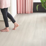 Ламиниран паркет QuickStep №SIG4757 Дъб премиум бял 9мм / 32 клас 4V