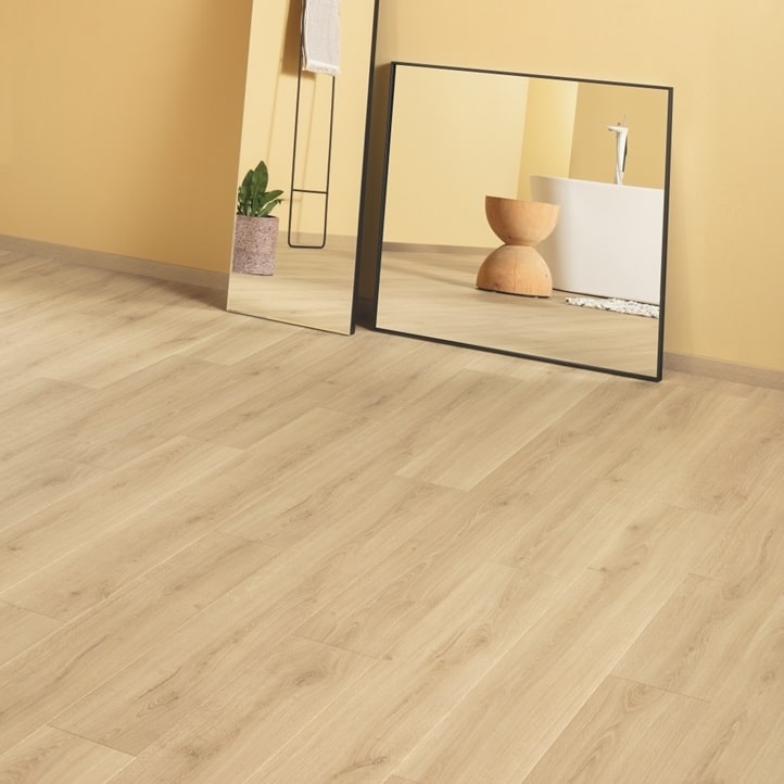 Ламиниран паркет QuickStep №SIG4763 Естествен Дъб, изчеткан 9мм / 32 клас 4V