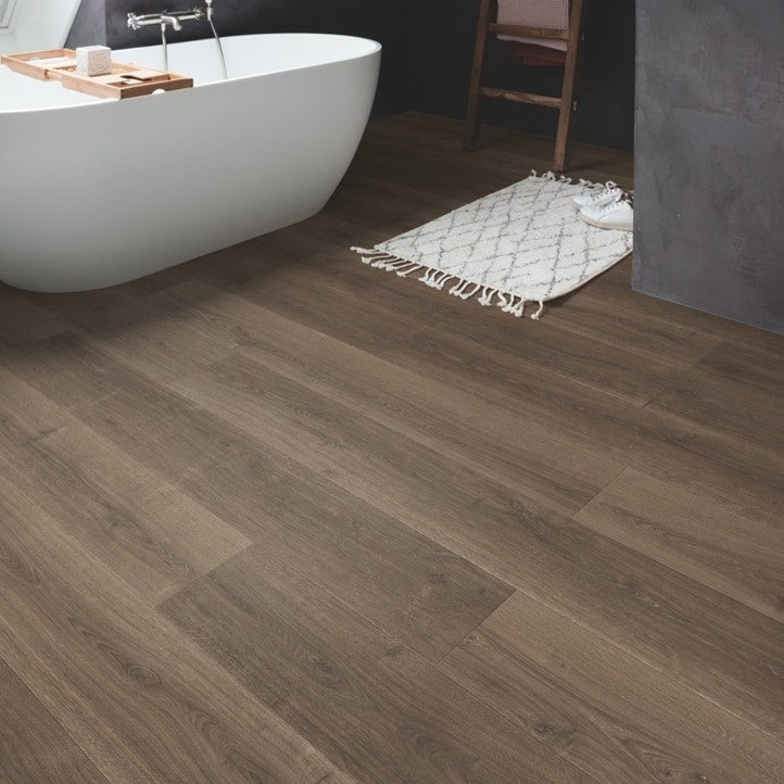 Ламиниран паркет QuickStep №SIG4766 Дъб кафяв изчеткан 9мм / 32 клас 4V