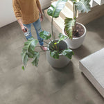 Водоустойчива настилка QuickStep №40273 Мътен Бетон 5+1мм / 33 клас 4V