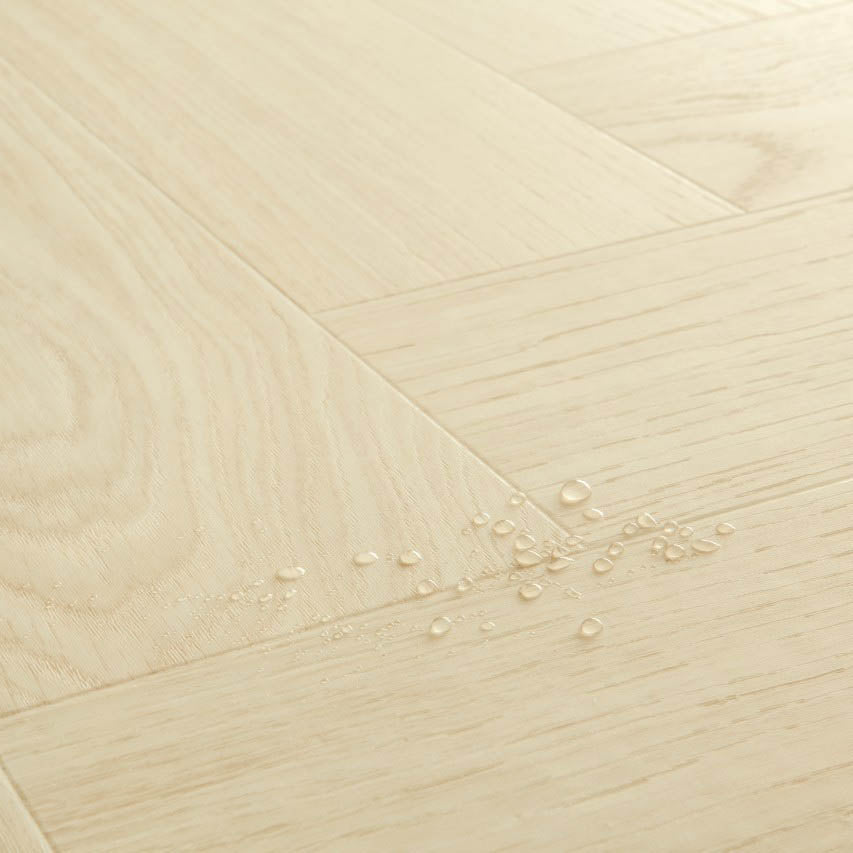 Водоустойчива настилка QuickStep №40361 Чист Дъб Полярен 5+1мм / 33 клас 4V