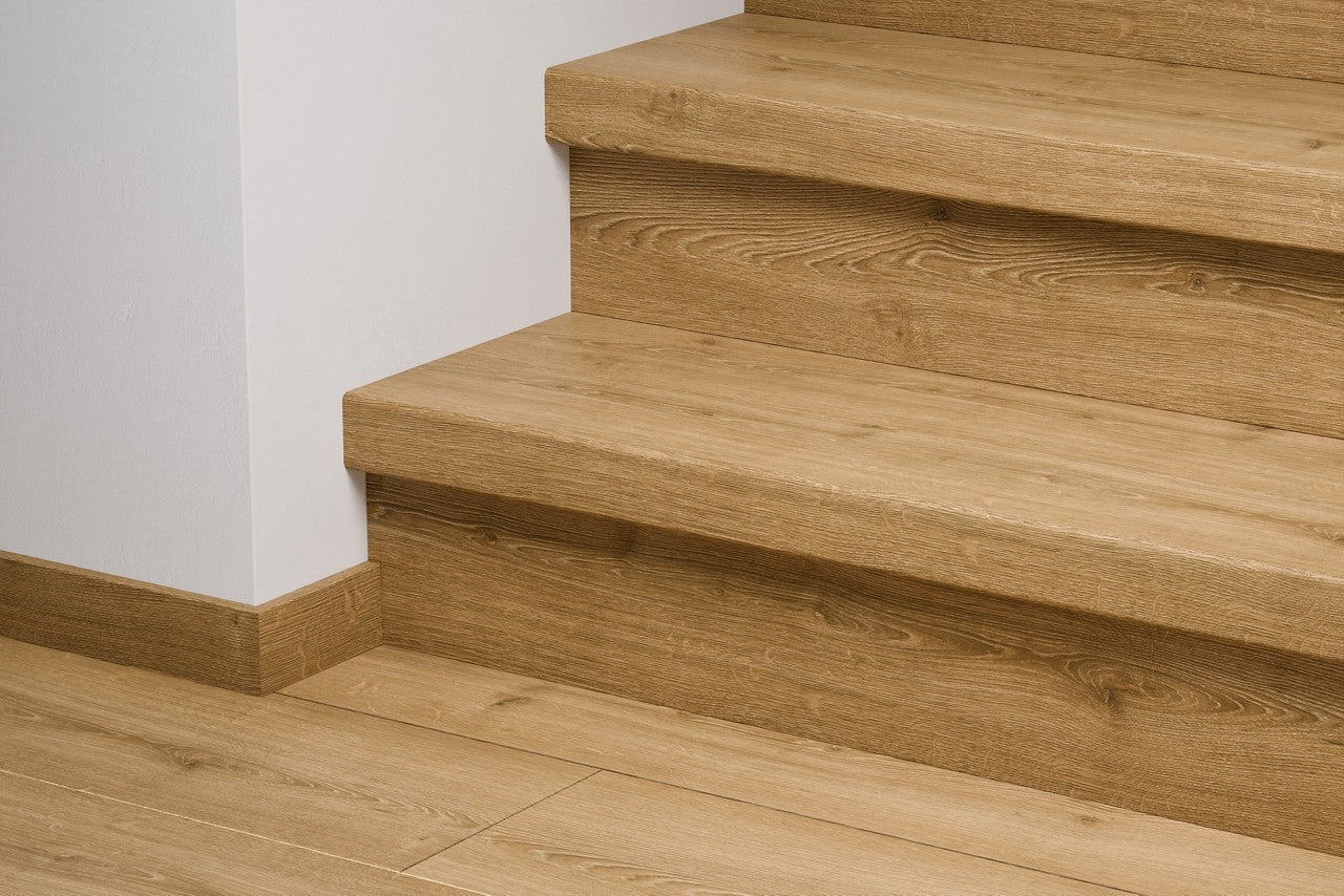 Стъпала Quickstep 4762 Brushed oak warm natural QSSTRBSIG04762