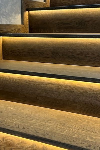 Дървени стъпала от дъб