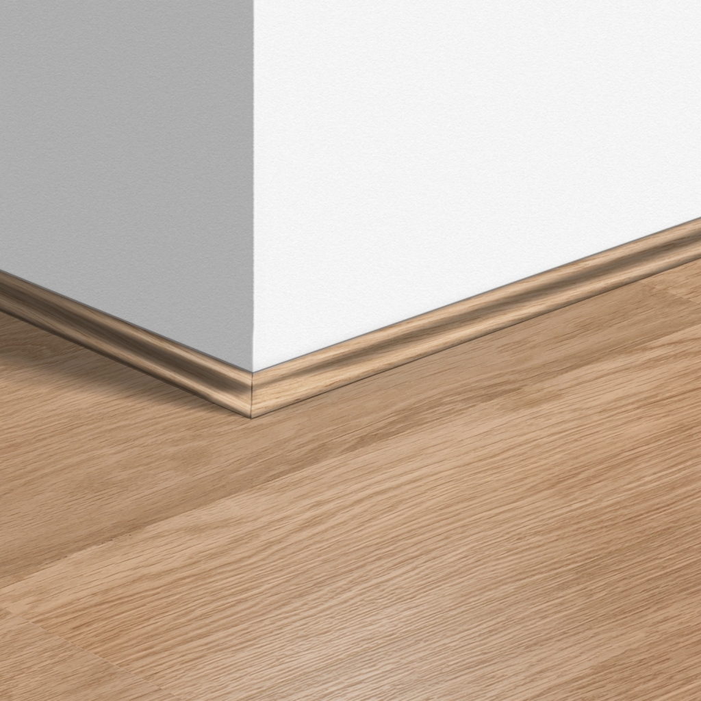 0915-17 Ъглов профил MDF Quickstep 915 Дъб бял лакиран 17x17мм, 2.40м - Image 1