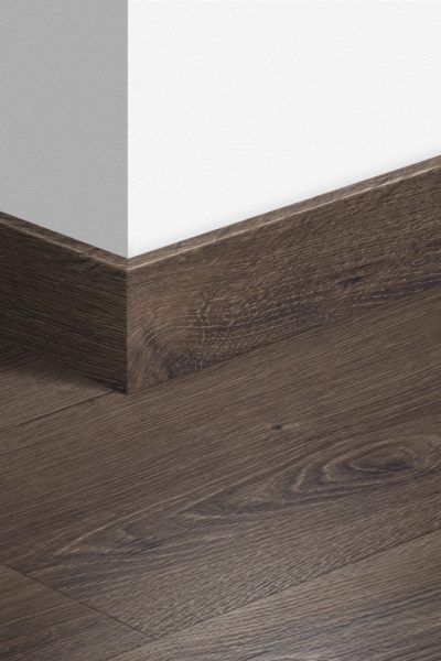 Перваз MDF Quickstep 3553 Пустинен дъб четкан тъмнокафяв 77x14мм QSPSKR03553 2.40м