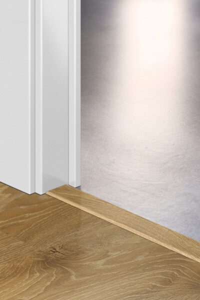 Лайстна MDF Incizo 3176 Дъб Луизиана натурал QSINCP03176 2.15м