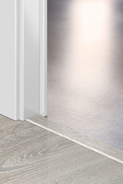 Лайстна MDF Incizo 3560 Дъб сив патина Класик QSINCP03560 2.15м