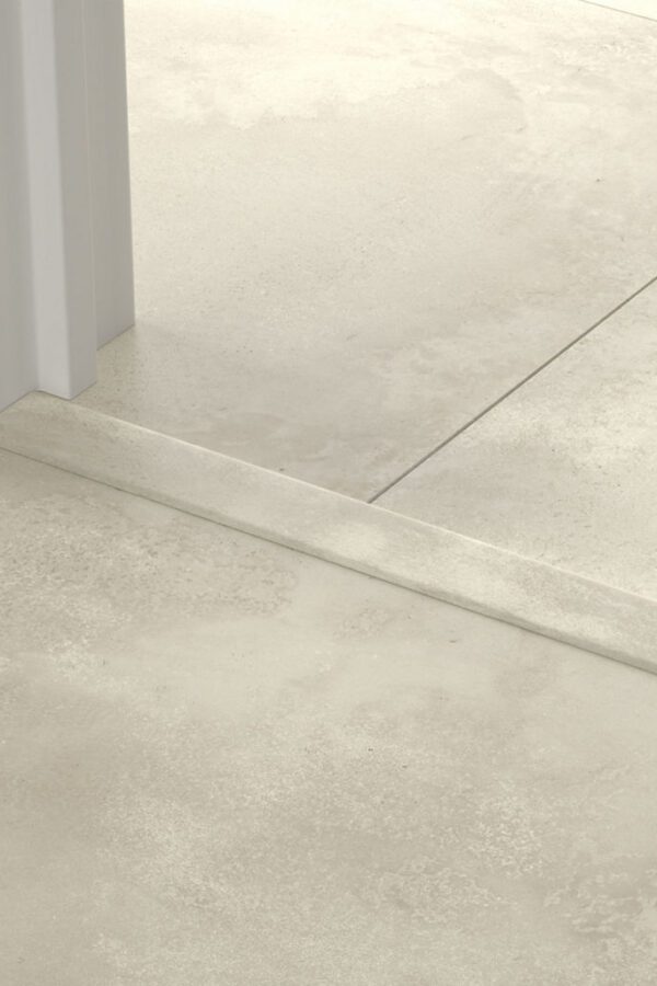 Лайстна MDF Incizo 5491 Оцветен бетон QSINCP05491 2.15м