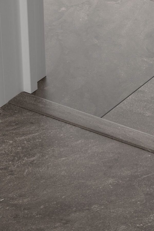 Лайстна MDF Incizo 5493 Сиви шисти QSINCP05493 2.15м