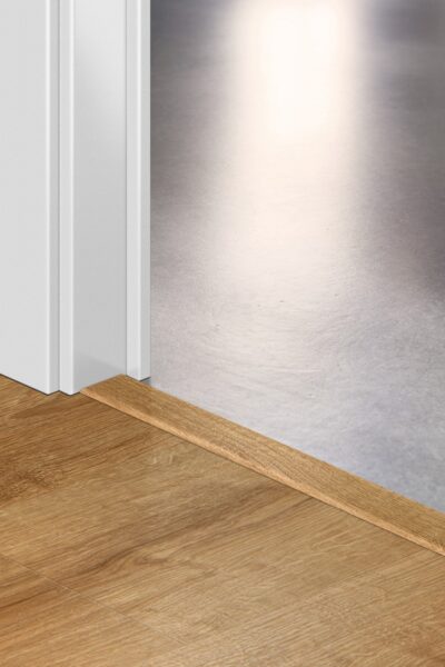 Лайстна PVC Incizo 40088 Дъб есен меден QSVINCP40088 2.00м