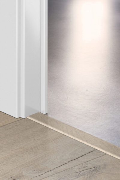 Лайстна MDF Incizo 1854 Дъб мек светъл QSINCP01854 2.15м