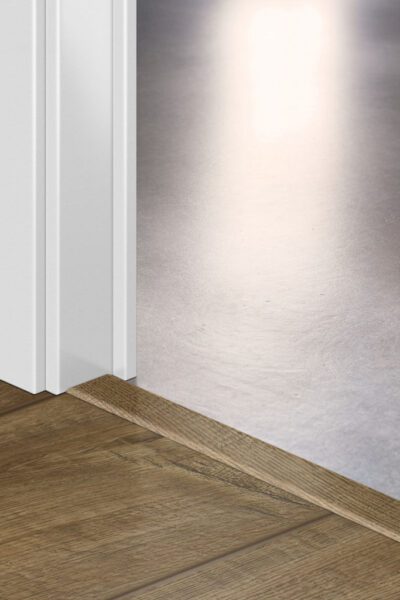 Лайстна MDF Incizo 1850 Дъб сивокафяв дялан QSINCP01850 2.15м