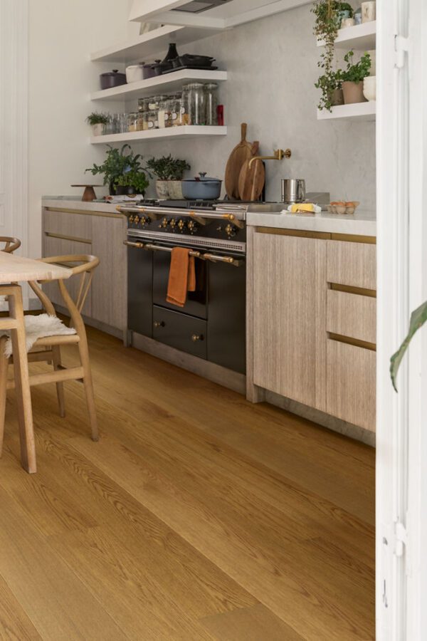 Трислоен паркет Quick-Step 3888 Toffee brown oak extra matt